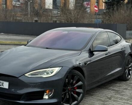 Серый Тесла Модель С, объемом двигателя 0 л и пробегом 108 тыс. км за 27600 $, фото 1 на Automoto.ua