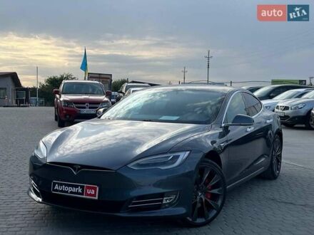 Тесла Модель С 2019 у Львові на Automoto.ua Сірий Тесла Модель С, об'ємом двигуна 0 л та пробігом 113 тис. км за 25590 $, фото 1 на Automoto.ua
