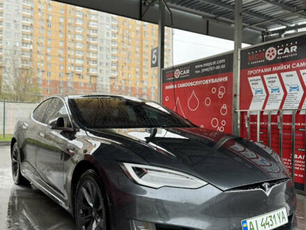 Тесла Модель С 2019 в Киеве на Automoto.ua Серый Тесла Модель С, объемом двигателя 0 л и пробегом 110 тыс. км за 24500 $, фото 1 на Automoto.ua