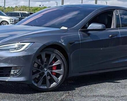 Сірий Тесла Модель С, об'ємом двигуна 0 л та пробігом 44 тис. км за 14500 $, фото 1 на Automoto.ua