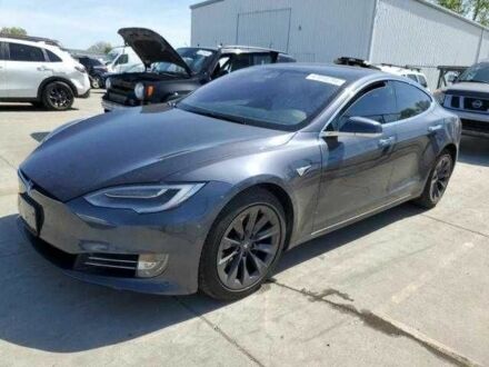 Сірий Тесла Модель С, об'ємом двигуна 0 л та пробігом 52 тис. км за 10000 $, фото 1 на Automoto.ua