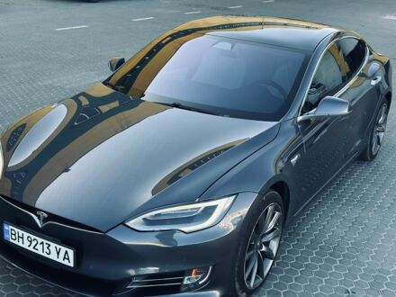 Серый Тесла Модель С, объемом двигателя 0 л и пробегом 186 тыс. км за 25700 $, фото 1 на Automoto.ua
