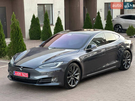 Тесла Модель С 2020 в Одессе на Automoto.ua Серый Тесла Модель С, объемом двигателя 0 л и пробегом 184 тыс. км за 26399 $, фото 1 на Automoto.ua