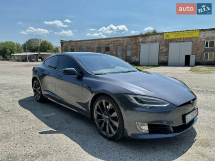 Тесла Модель С 2020 в Киеве на Automoto.ua Серый Тесла Модель С, объемом двигателя 0 л и пробегом 75 тыс. км за 26500 $, фото 1 на Automoto.ua