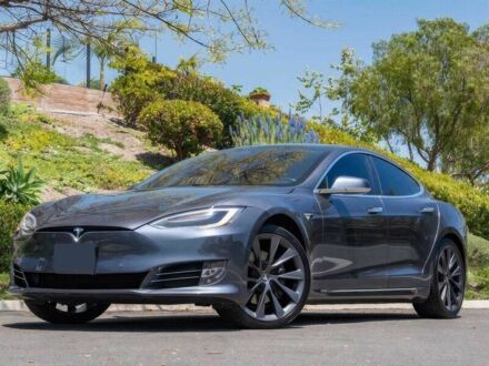 Тесла Модель С 2021 у Рівному на Automoto.ua Сірий Тесла Модель С, об'ємом двигуна 0 л та пробігом 45 тис. км за 15200 $, фото 1 на Automoto.ua