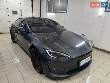 Серый Тесла Модель С, объемом двигателя 0 л и пробегом 16 тыс. км за 47500 $, фото 1 на Automoto.ua