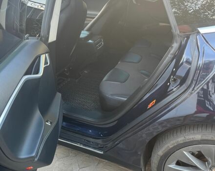 Синій Тесла Модель С, об'ємом двигуна 0 л та пробігом 161 тис. км за 13000 $, фото 2 на Automoto.ua