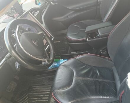 Синий Тесла Модель С, объемом двигателя 0 л и пробегом 300 тыс. км за 11800 $, фото 11 на Automoto.ua