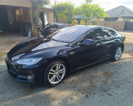 Синий Тесла Модель С, объемом двигателя 0 л и пробегом 300 тыс. км за 11800 $, фото 4 на Automoto.ua