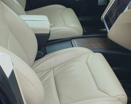 Синий Тесла Модель С, объемом двигателя 0 л и пробегом 160 тыс. км за 15000 $, фото 7 на Automoto.ua