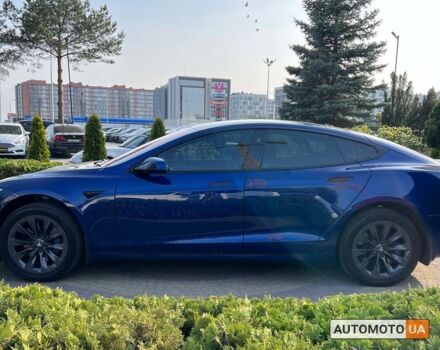 Синий Тесла Модель С, объемом двигателя 100 л и пробегом 89 тыс. км за 36499 $, фото 3 на Automoto.ua