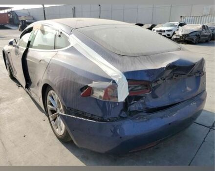 Тесла Модель С 2017 в Одессе на Automoto.ua Синий Тесла Модель С, объемом двигателя 0 л и пробегом 70 тыс. км за 9000 $, фото 5 на Automoto.ua