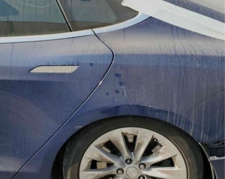 Тесла Модель С 2017 в Одессе на Automoto.ua Синий Тесла Модель С, объемом двигателя 0 л и пробегом 70 тыс. км за 9000 $, фото 6 на Automoto.ua