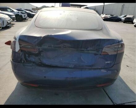 Тесла Модель С 2017 в Одессе на Automoto.ua Синий Тесла Модель С, объемом двигателя 0 л и пробегом 70 тыс. км за 9000 $, фото 3 на Automoto.ua