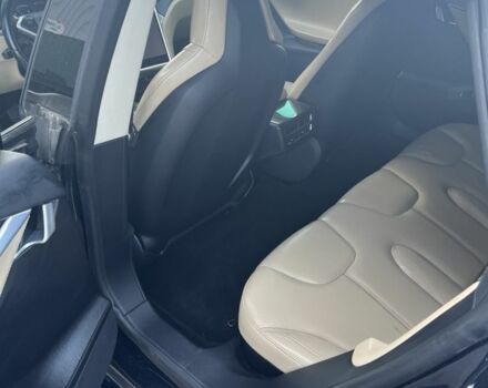 Синий Тесла Модель С, объемом двигателя 0 л и пробегом 178 тыс. км за 15000 $, фото 2 на Automoto.ua