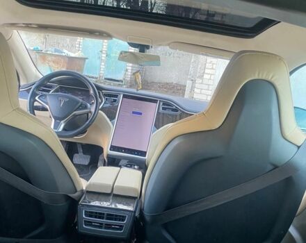 Синий Тесла Модель С, объемом двигателя 0 л и пробегом 99 тыс. км за 14950 $, фото 7 на Automoto.ua