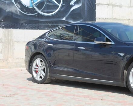 Синій Тесла Модель С, об'ємом двигуна 0 л та пробігом 100 тис. км за 15000 $, фото 7 на Automoto.ua