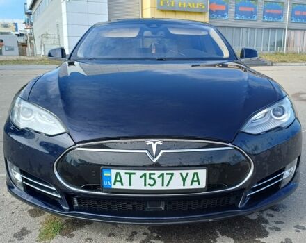 Синий Тесла Модель С, объемом двигателя 0 л и пробегом 165 тыс. км за 13508 $, фото 4 на Automoto.ua