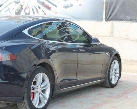 Синій Тесла Модель С, об'ємом двигуна 0 л та пробігом 100 тис. км за 15000 $, фото 12 на Automoto.ua