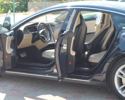 Синій Тесла Модель С, об'ємом двигуна 0 л та пробігом 100 тис. км за 15000 $, фото 18 на Automoto.ua