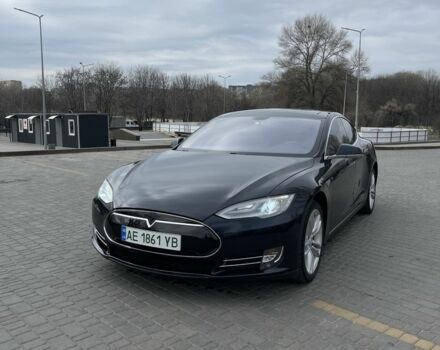 Синій Тесла Модель С, об'ємом двигуна 0 л та пробігом 148 тис. км за 11800 $, фото 1 на Automoto.ua
