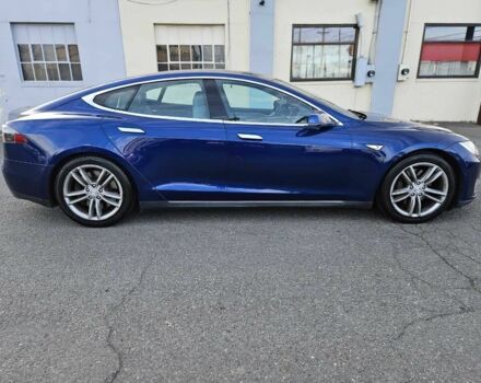 Синий Тесла Модель С, объемом двигателя 0 л и пробегом 74 тыс. км за 9500 $, фото 5 на Automoto.ua