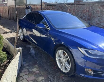 Синий Тесла Модель С, объемом двигателя 0 л и пробегом 98 тыс. км за 18000 $, фото 2 на Automoto.ua