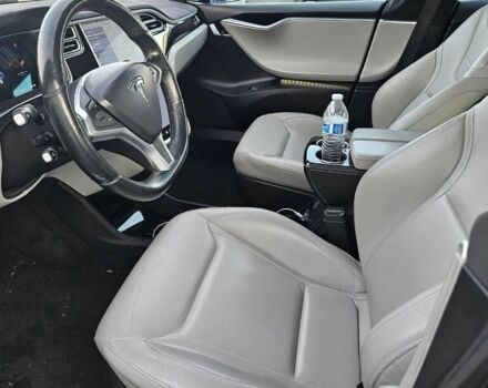 Синий Тесла Модель С, объемом двигателя 0 л и пробегом 74 тыс. км за 9500 $, фото 10 на Automoto.ua