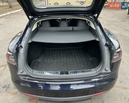 Синій Тесла Модель С, об'ємом двигуна 0 л та пробігом 93 тис. км за 32000 $, фото 20 на Automoto.ua