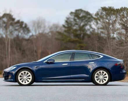 Синий Тесла Модель С, объемом двигателя 0 л и пробегом 58 тыс. км за 10150 $, фото 3 на Automoto.ua