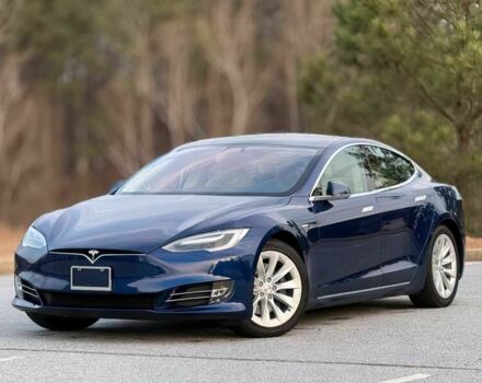 Синий Тесла Модель С, объемом двигателя 0 л и пробегом 58 тыс. км за 10150 $, фото 2 на Automoto.ua