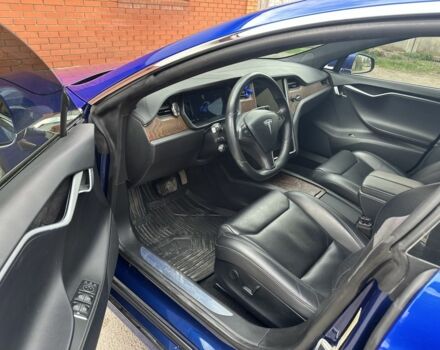 Синий Тесла Модель С, объемом двигателя 0 л и пробегом 129 тыс. км за 19000 $, фото 4 на Automoto.ua