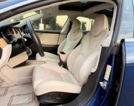 Синий Тесла Модель С, объемом двигателя 0 л и пробегом 88 тыс. км за 9000 $, фото 9 на Automoto.ua