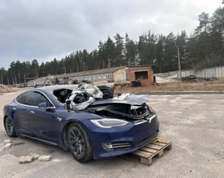 Синій Тесла Модель С, об'ємом двигуна 0 л та пробігом 60 тис. км за 6000 $, фото 5 на Automoto.ua