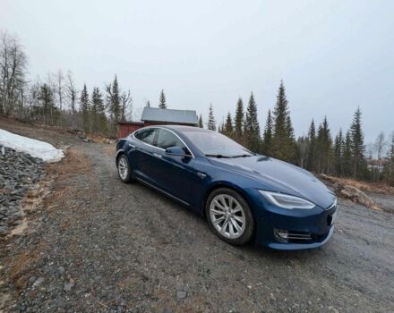 Тесла Модель С 2018 в Киеве на Automoto.ua Синий Тесла Модель С, объемом двигателя 0 л и пробегом 140 тыс. км за 16300 $, фото 2 на Automoto.ua