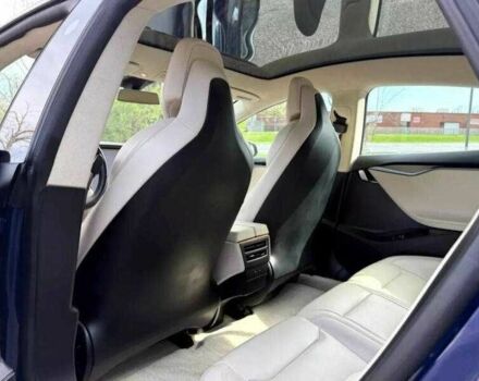 Синий Тесла Модель С, объемом двигателя 0 л и пробегом 25 тыс. км за 10300 $, фото 12 на Automoto.ua