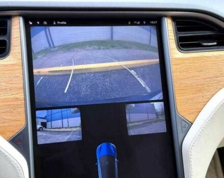 Синий Тесла Модель С, объемом двигателя 0 л и пробегом 25 тыс. км за 10300 $, фото 9 на Automoto.ua