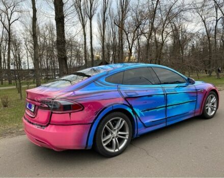 Синий Тесла Модель С, объемом двигателя 0 л и пробегом 250 тыс. км за 305 $, фото 1 на Automoto.ua