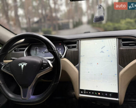 Синий Тесла Модель С, объемом двигателя 0 л и пробегом 199 тыс. км за 10700 $, фото 25 на Automoto.ua