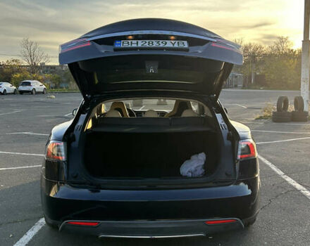 Тесла Модель С 2013 в Одессе на Automoto.ua Синий Тесла Модель С, объемом двигателя 0 л и пробегом 319 тыс. км за 12800 $, фото 6 на Automoto.ua