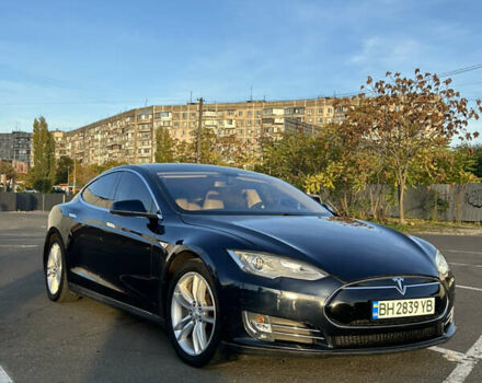 Тесла Модель С 2013 в Одессе на Automoto.ua Синий Тесла Модель С, объемом двигателя 0 л и пробегом 319 тыс. км за 12800 $, фото 2 на Automoto.ua