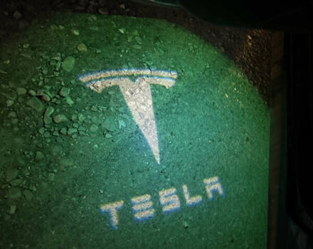 Синій Тесла Модель С, об'ємом двигуна 0 л та пробігом 131 тис. км за 12700 $, фото 50 на Automoto.ua