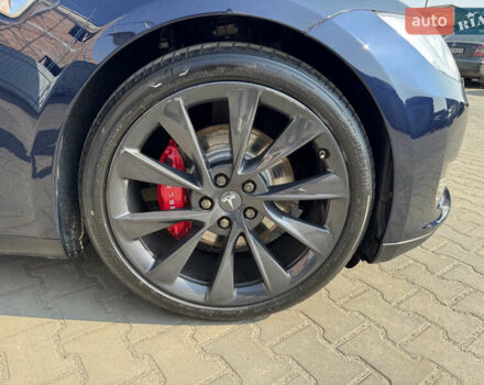 Синий Тесла Модель С, объемом двигателя 0 л и пробегом 143 тыс. км за 12800 $, фото 18 на Automoto.ua