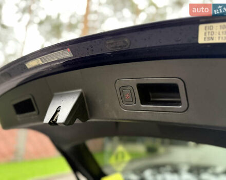 Синий Тесла Модель С, объемом двигателя 0 л и пробегом 199 тыс. км за 10700 $, фото 18 на Automoto.ua