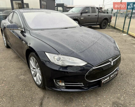 Синий Тесла Модель С, объемом двигателя 0 л и пробегом 165 тыс. км за 13990 $, фото 9 на Automoto.ua