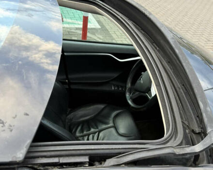 Синій Тесла Модель С, об'ємом двигуна 0 л та пробігом 131 тис. км за 12700 $, фото 49 на Automoto.ua