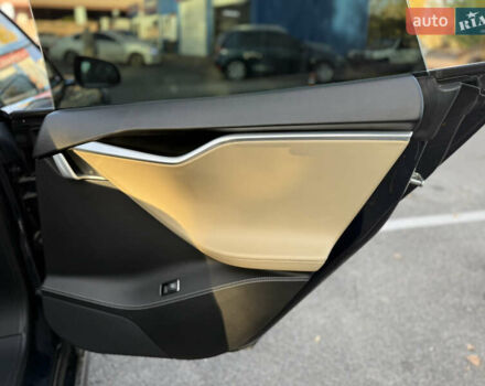 Тесла Модель С 2014 в Киеве на Automoto.ua Синий Тесла Модель С, объемом двигателя 0 л и пробегом 292 тыс. км за 12999 $, фото 18 на Automoto.ua