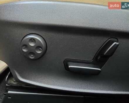 Синій Тесла Модель С, об'ємом двигуна 0 л та пробігом 155 тис. км за 12499 $, фото 29 на Automoto.ua