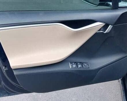 Синий Тесла Модель С, объемом двигателя 0 л и пробегом 193 тыс. км за 19900 $, фото 31 на Automoto.ua