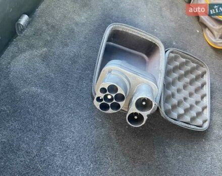 Синій Тесла Модель С, об'ємом двигуна 0 л та пробігом 267 тис. км за 11950 $, фото 32 на Automoto.ua